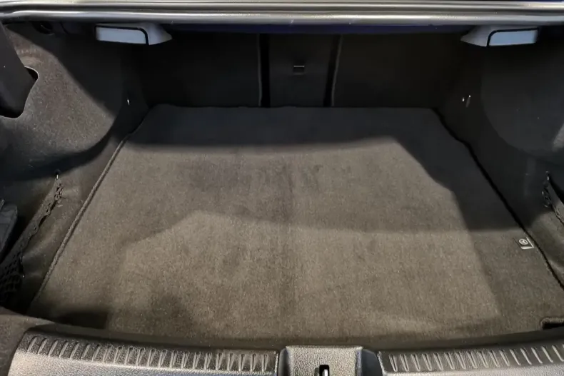 Mercedes-Benz CLA 200 (Clasa CLA) din 2024 cu 25.052 km - oferta MER186490 - foto 19