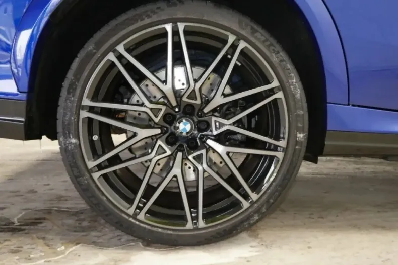 BMW X6 M (Seria X) din 2025 cu 15.300 km - oferta BMW186494 - foto 2