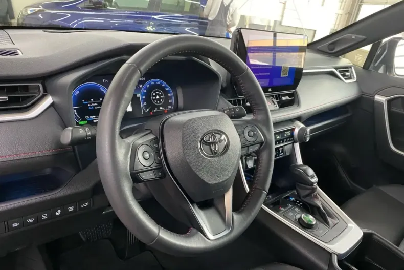 Toyota RAV4 din 2024 cu 22.551 km - oferta TOY186501 - foto 11