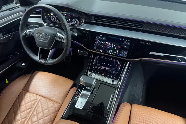 Audi A8 din 2023 cu 21.300 km - oferta AUD186507 - foto 4