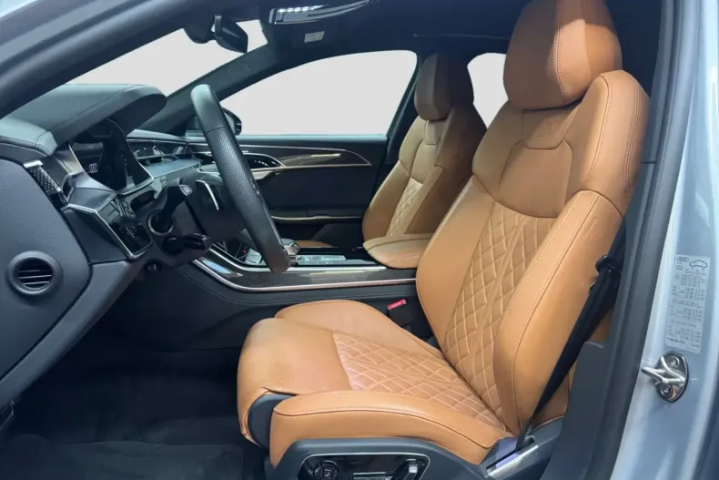 Audi A8 din 2023 cu 21.300 km - oferta AUD186507 - foto 8