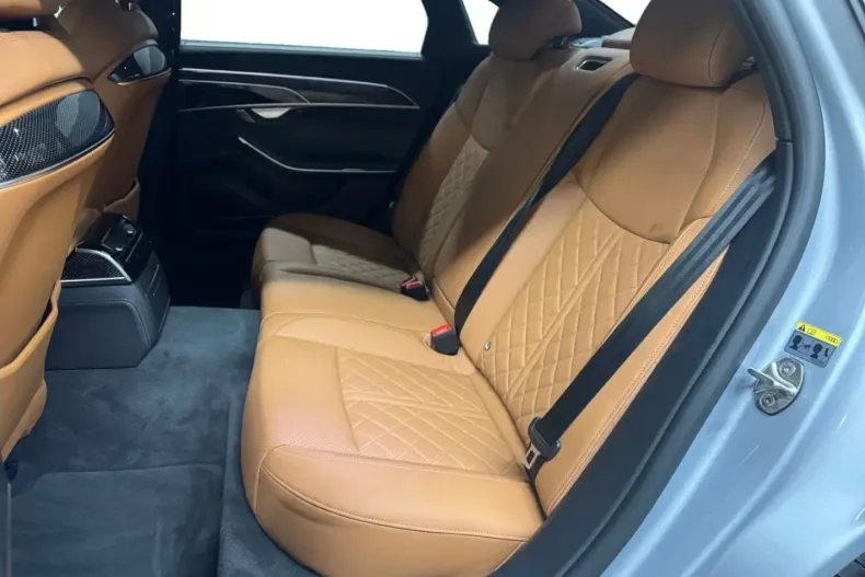 Audi A8 din 2023 cu 21.300 km - oferta AUD186507 - foto 9