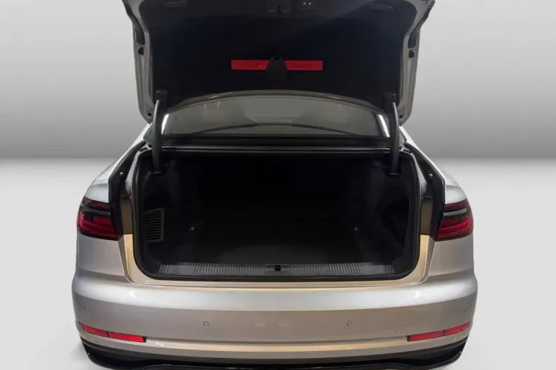 Audi A8 din 2023 cu 21.300 km - oferta AUD186507 - foto 10