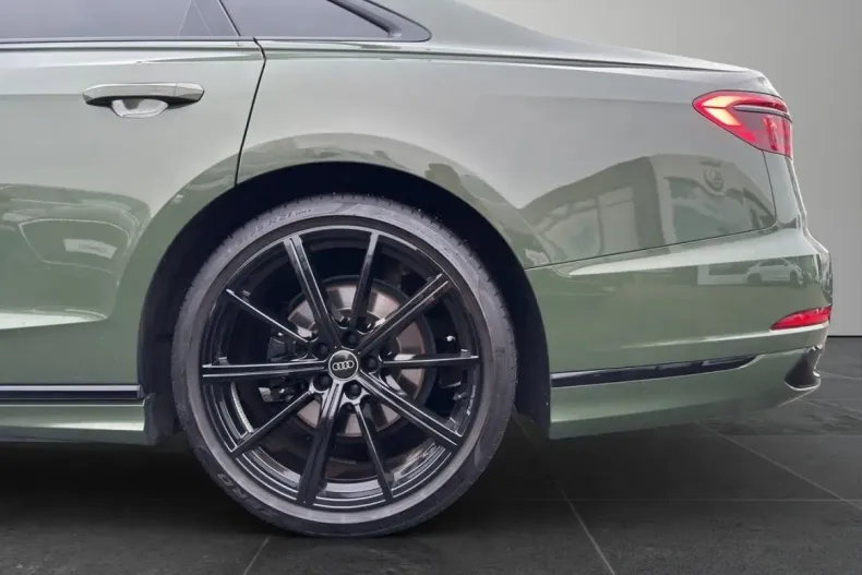 Audi A8 din 2023 cu 45.550 km - oferta AUD186512 - foto 5