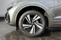 Volkswagen Touareg din 2024 cu 32.366 km - oferta VOL186514 - foto 3