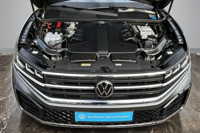 Volkswagen Touareg din 2024 cu 32.366 km - oferta VOL186514 - foto 15