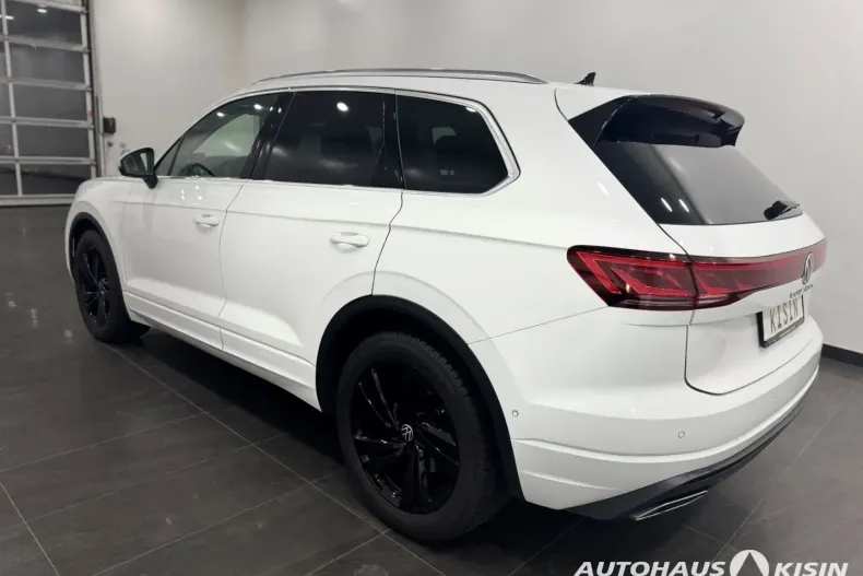 Volkswagen Touareg din 2024 cu 49.650 km - oferta VOL186515 - foto 2