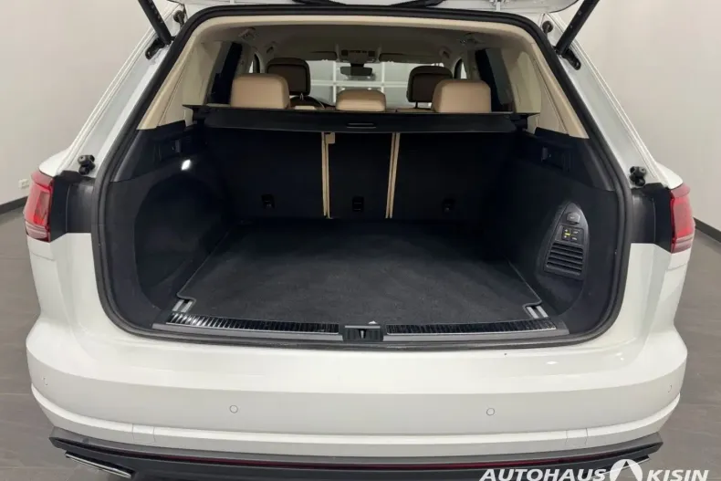 Volkswagen Touareg din 2024 cu 49.650 km - oferta VOL186515 - foto 9