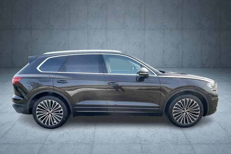 Volkswagen Touareg din 2025 cu 13.936 km - oferta VOL186516 - foto 6