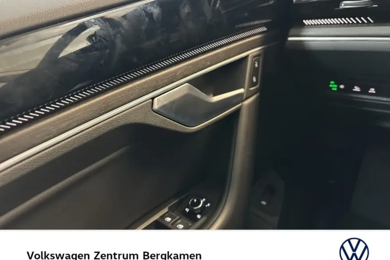 Volkswagen Touareg din 2025 cu 18.869 km - oferta VOL186517 - foto 15