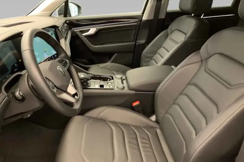 Volkswagen Touareg din 2025 cu 26.300 km - oferta VOL186519 - foto 10