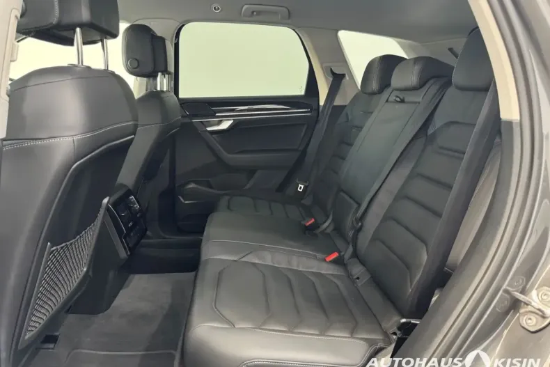 Volkswagen Touareg din 2025 cu 23.638 km - oferta VOL186522 - foto 5
