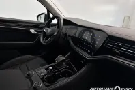 Volkswagen Touareg din 2025 cu 23.638 km - oferta VOL186522 - foto 7