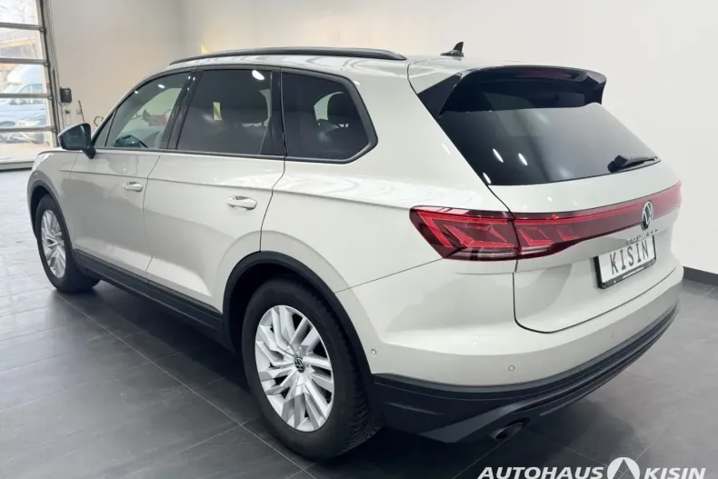 Volkswagen Touareg din 2025 cu 21.480 km - oferta VOL186524 - foto 3