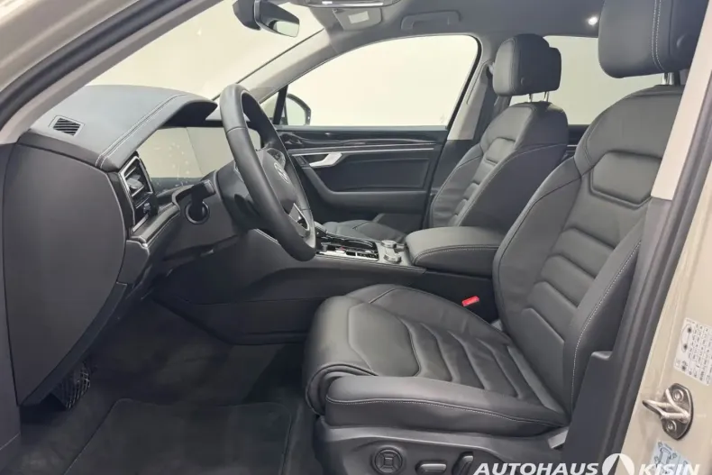 Volkswagen Touareg din 2025 cu 21.480 km - oferta VOL186524 - foto 5