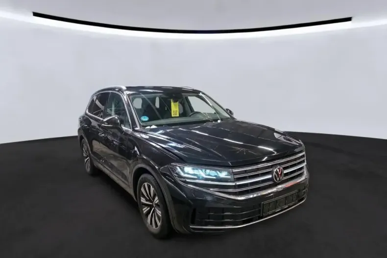 Volkswagen Touareg din 2024 cu 63.145 km - oferta VOL186528 - foto 2