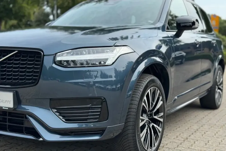Volvo XC90 din 2022 cu 46.200 km - oferta VOL186529 - foto 3