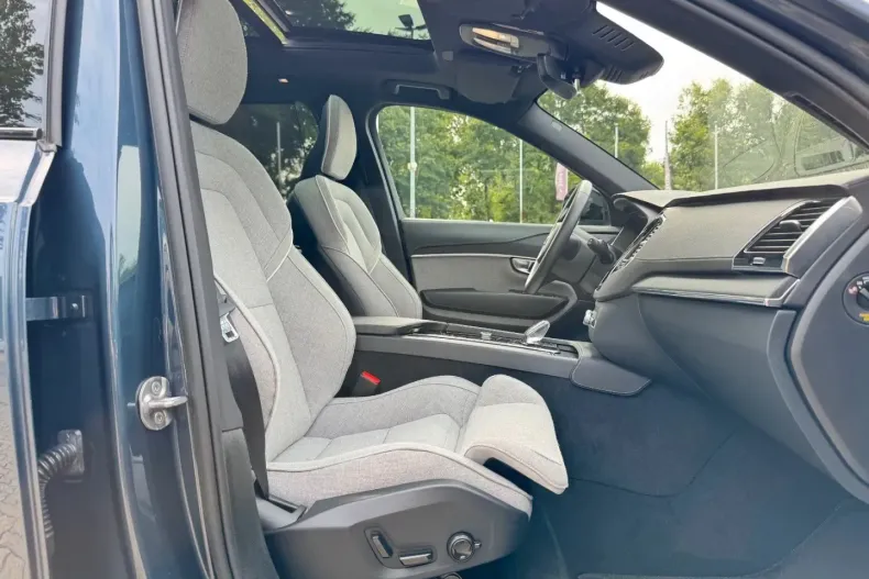 Volvo XC90 din 2022 cu 46.200 km - oferta VOL186529 - foto 9