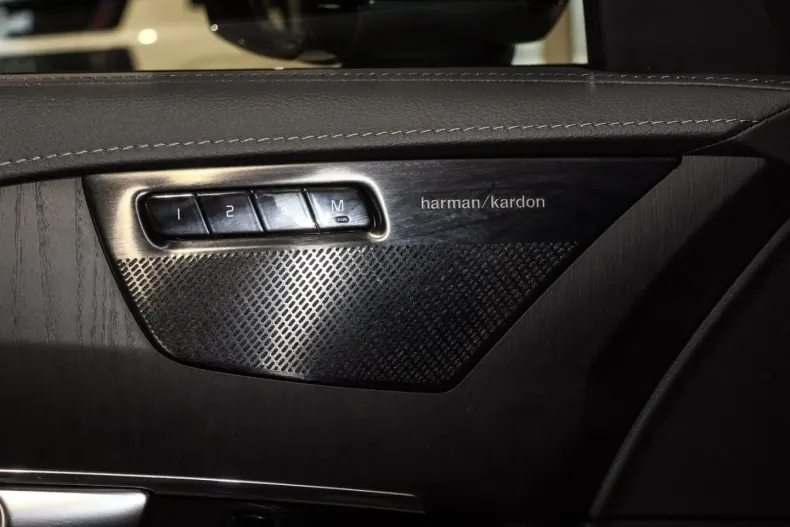 Volvo XC90 din 2022 cu 30.586 km - oferta VOL186530 - foto 12