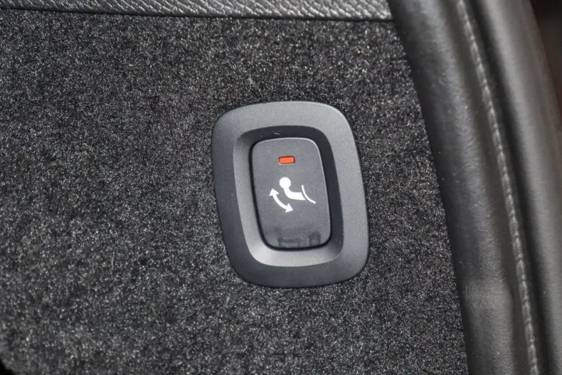 Volvo XC90 din 2022 cu 30.586 km - oferta VOL186530 - foto 14