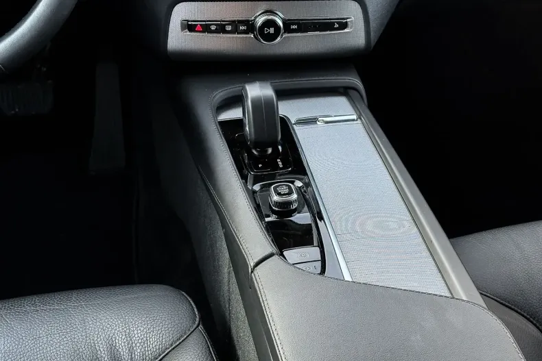 Volvo XC90 din 2024 cu 30.041 km - oferta VOL186534 - foto 10