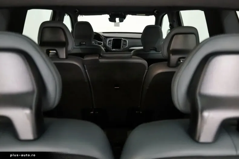 Volvo XC90 din 2022 cu 43.405 km - oferta VOL186536 - foto 24