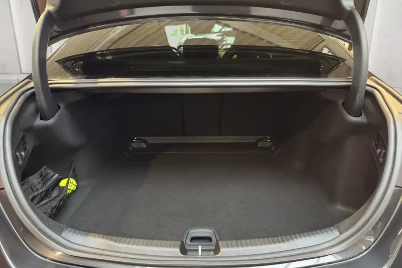 Mercedes-Benz C 43 AMG (Clasa C) din 2024 cu 22.691 km - oferta MER186543 - foto 17