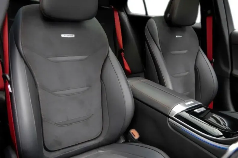 Mercedes-Benz C 43 AMG (Clasa C) din 2024 cu 9.700 km - oferta MER186544 - foto 17