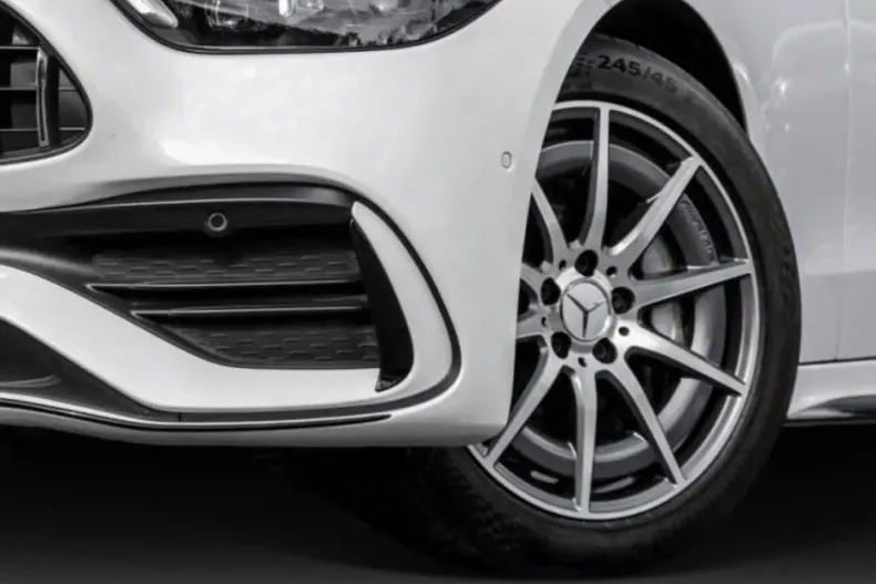 Mercedes-Benz C 43 AMG (Clasa C) din 2024 cu 9.700 km - oferta MER186544 - foto 19