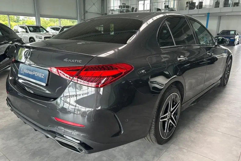 Mercedes-Benz C 400 (Clasa C) din 2024 cu 32.715 km - oferta MER186546 - foto 4