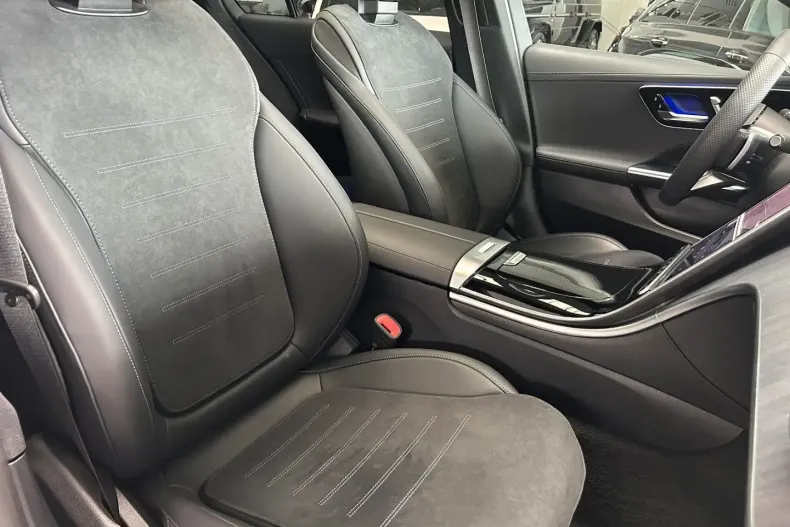 Mercedes-Benz C 400 (Clasa C) din 2024 cu 32.715 km - oferta MER186546 - foto 6