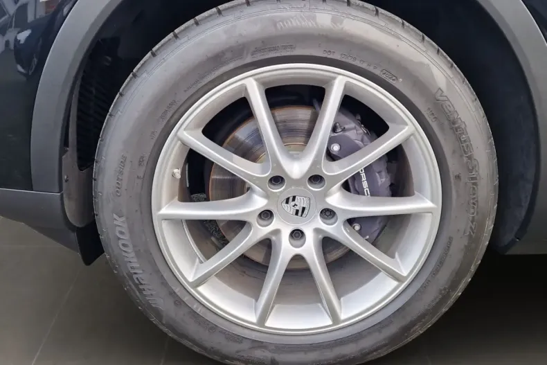 Porsche Cayenne din 2024 cu 23.122 km - oferta POR186547 - foto 20