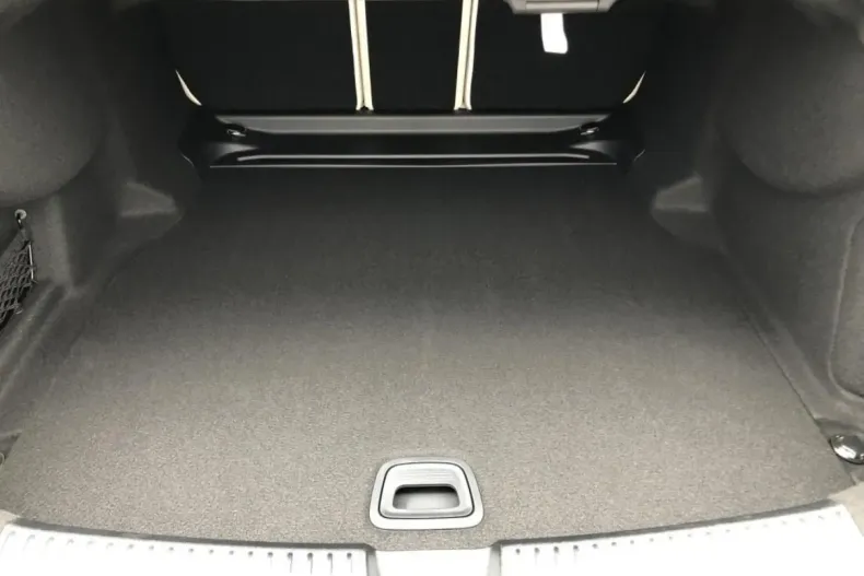 Mercedes-Benz E 220 (Clasa E) din 2025 cu 26.492 km - oferta MER186549 - foto 12