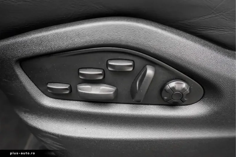 Porsche Cayenne din 2024 cu 53.463 km - oferta POR186551 - foto 27