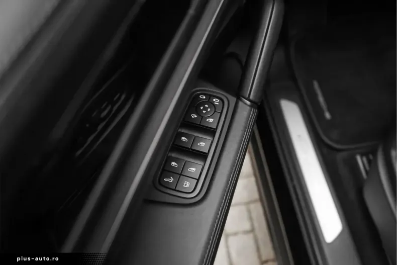 Porsche Cayenne din 2024 cu 53.463 km - oferta POR186551 - foto 41