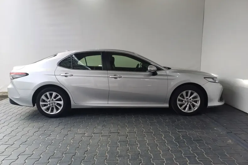 Toyota Camry din 2022 cu 23.879 km - oferta TOY186553 - foto 4