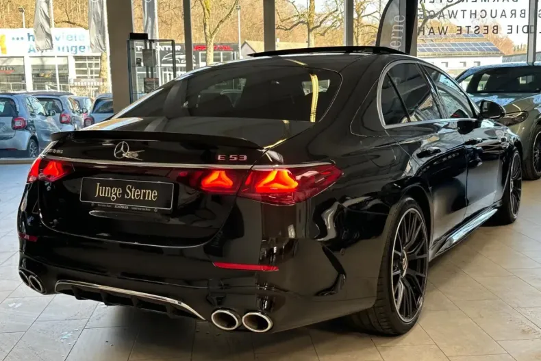 Mercedes-Benz E 53 AMG (Clasa E) din 2025 cu 7.441 km - oferta MER186555 - foto 6