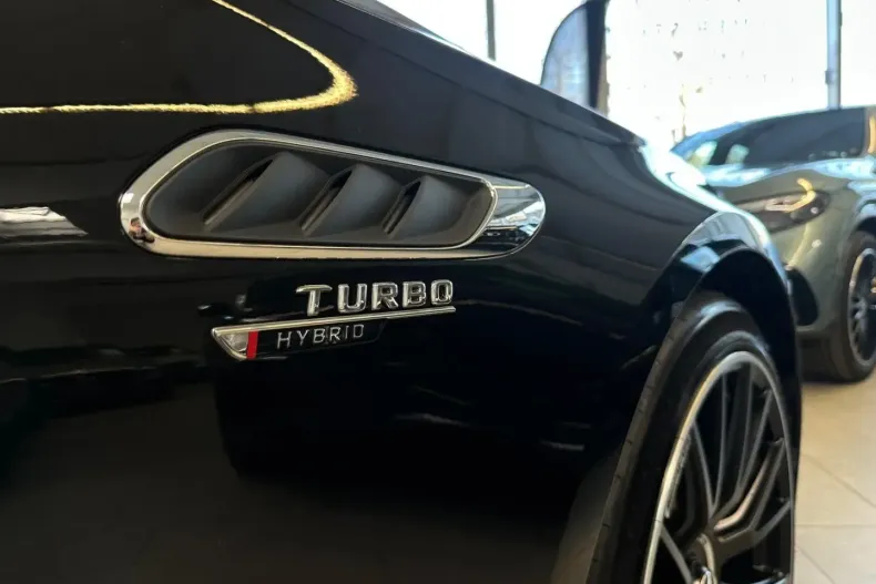 Mercedes-Benz E 53 AMG (Clasa E) din 2025 cu 7.441 km - oferta MER186555 - foto 16