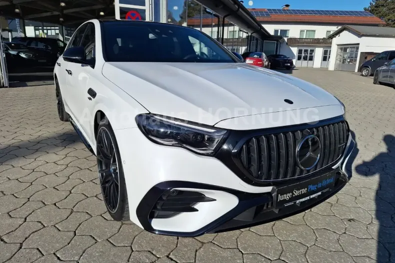 Mercedes-Benz E 53 AMG (Clasa E) din 2025 cu 12.340 km - oferta MER186556 - foto 1