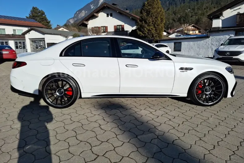 Mercedes-Benz E 53 AMG (Clasa E) din 2025 cu 12.340 km - oferta MER186556 - foto 2