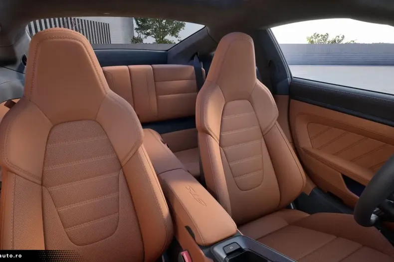 Porsche 992 din 2025 cu 9.997 km - oferta POR186558 - foto 8