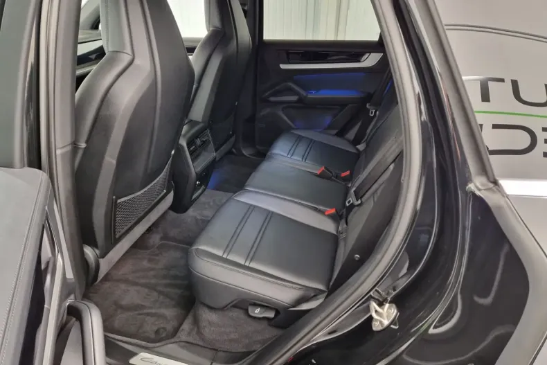 Porsche Cayenne din 2025 cu 20.900 km - oferta POR186559 - foto 12