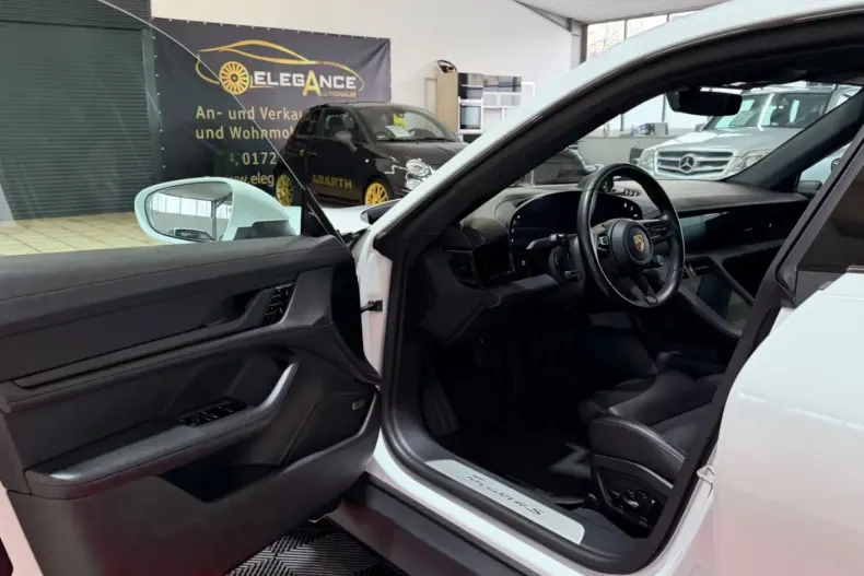 Porsche Taycan din 2021 cu 89.500 km - oferta POR186573 - foto 22