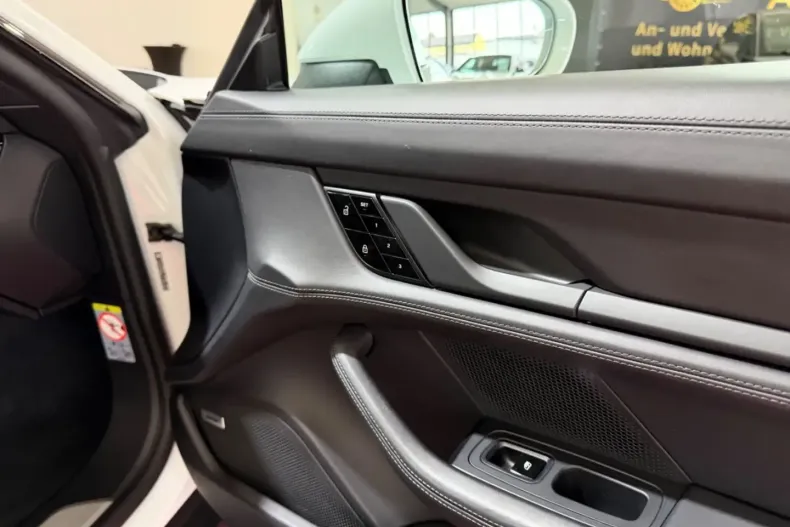 Porsche Taycan din 2021 cu 89.500 km - oferta POR186573 - foto 30