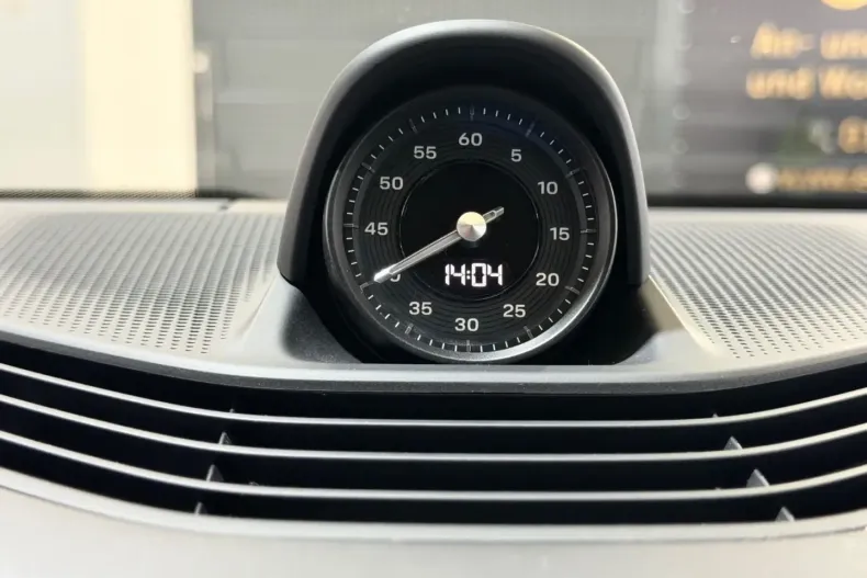 Porsche Taycan din 2021 cu 89.500 km - oferta POR186573 - foto 40