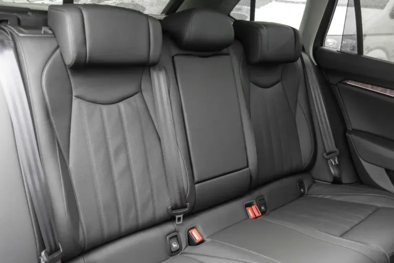 Skoda Superb din 2024 cu 26.726 km - oferta SKO186575 - foto 3