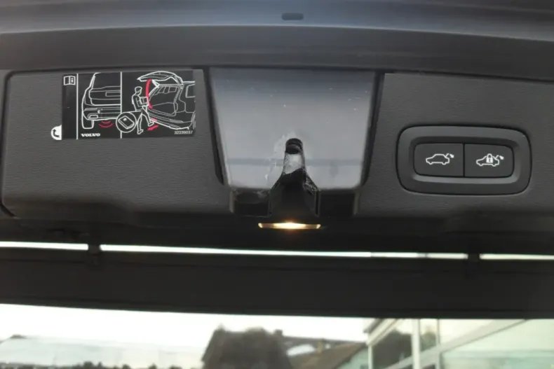 Volvo XC60 din 2021 cu 76.635 km - oferta VOL186579 - foto 35