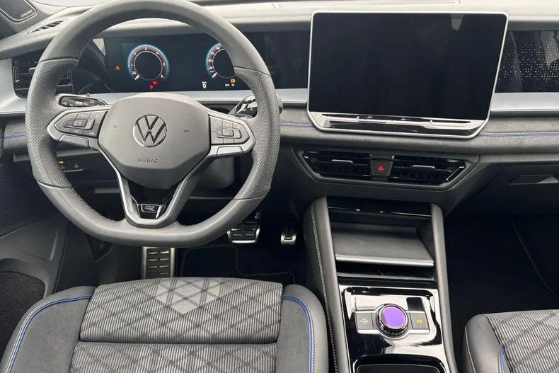 Volkswagen Tayron din 2026 cu 9.900 km - oferta VOL186614 - foto 4