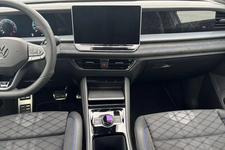 Volkswagen Tayron din 2026 cu 9.900 km - oferta VOL186614 - foto 5