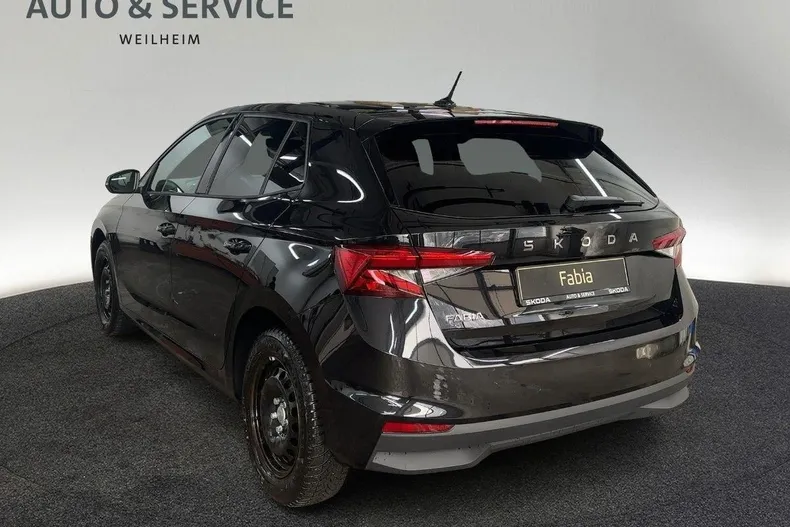 Skoda Fabia din 2026 cu 9.990 km - oferta SKO186618 - foto 2
